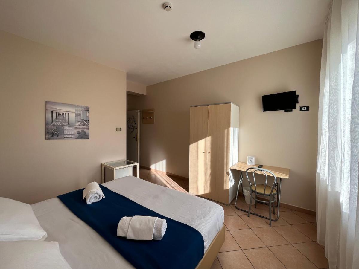 Al Centro Bed and Breakfast Verbania Eksteriør billede